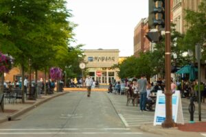 Downtown Wausau Dining on the Street