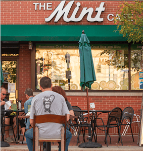 Dining Outside at the Mint Cafe